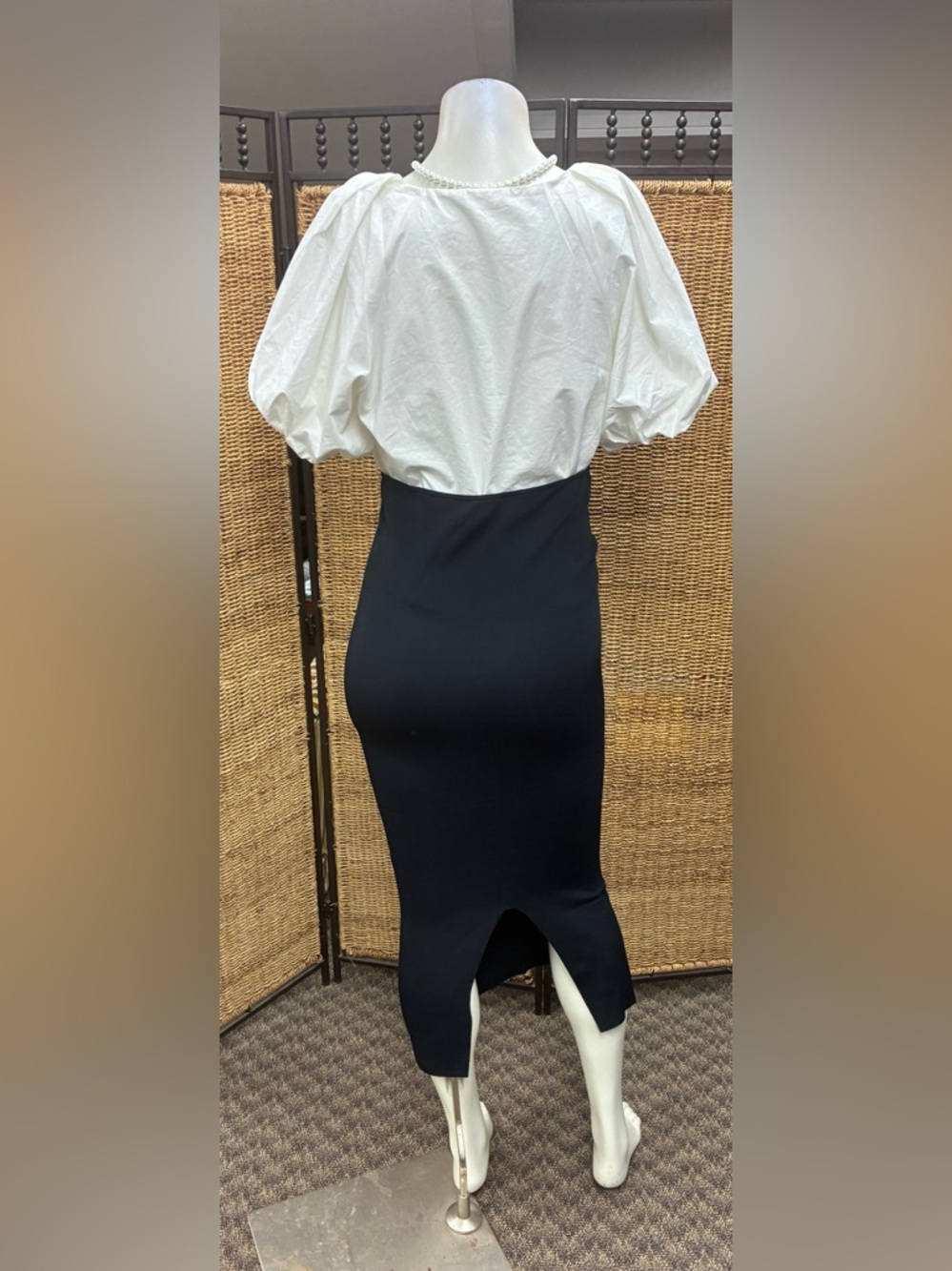 Lewit Black Midi Pencil Skirt Slit Back Minimalist Stretch Size Small - Picture 6 of 7